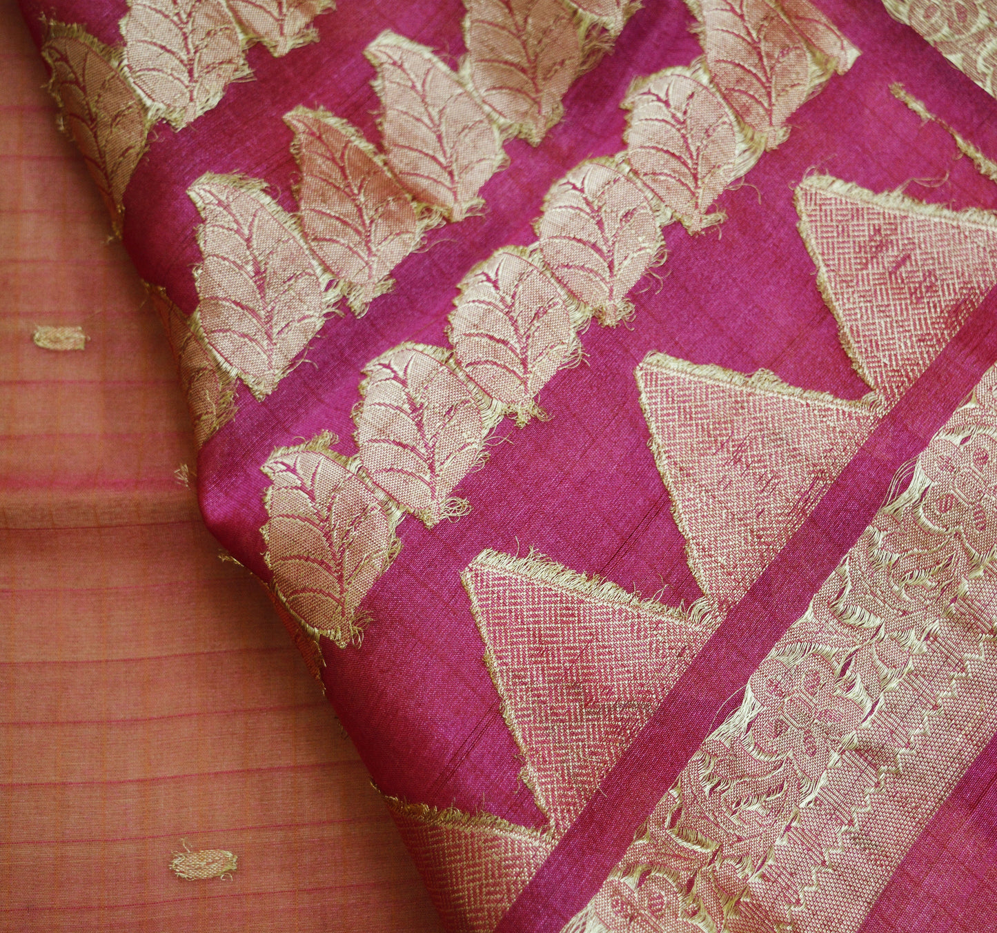 Vintage Pink & Peach Hand Woven Saree 100% Pure Silk Indian Sari Metallic Golden Zari 5Yard Floral Design