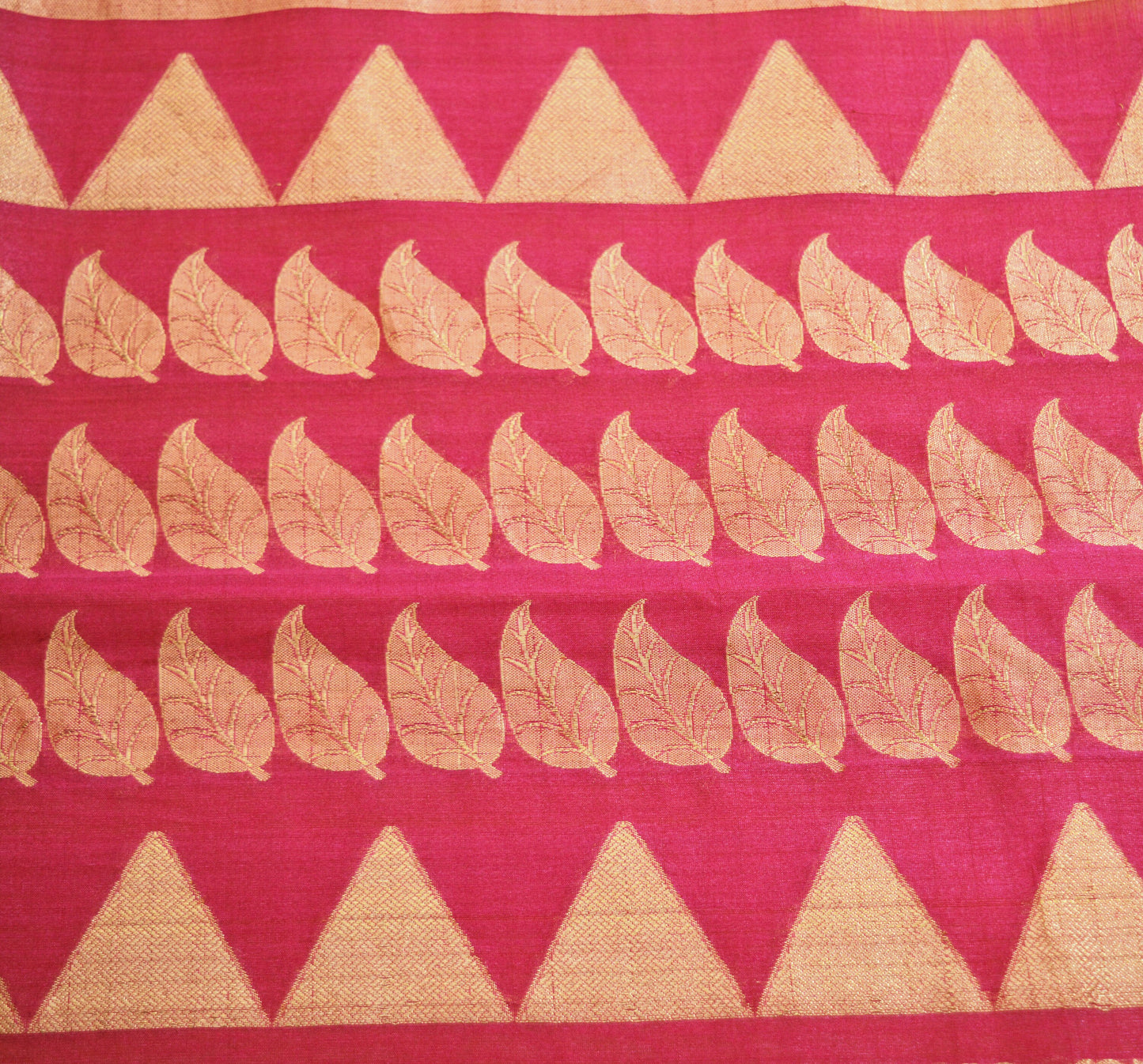 Vintage Pink & Peach Hand Woven Saree 100% Pure Silk Indian Sari Metallic Golden Zari 5Yard Floral Design