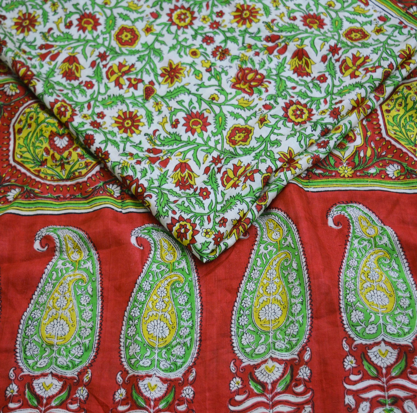 Indian Vintage Sari Ivory & Red Pure Silk Printed Saree 5yd Sewing Craft Fabric DressMaking Soft Wrap Upcycle Used Quilting