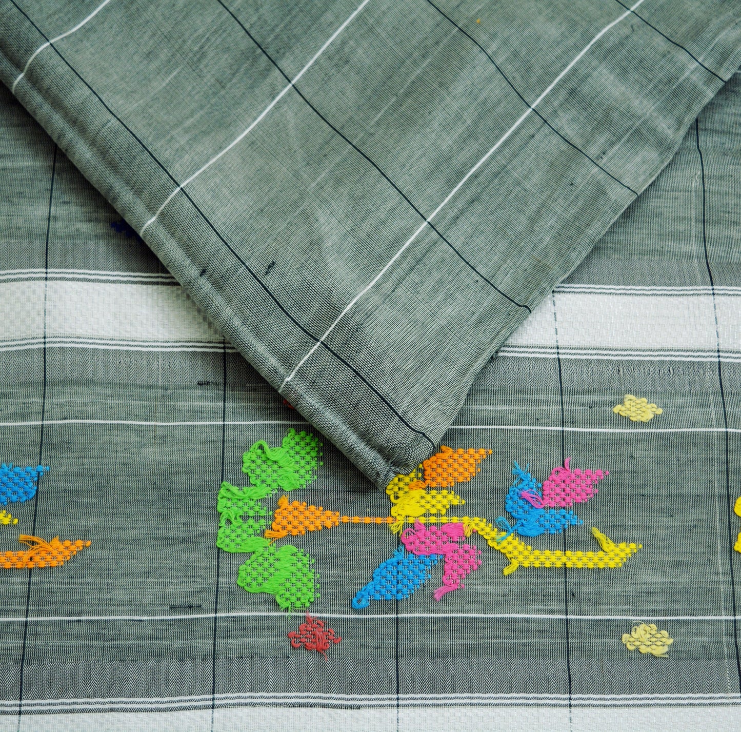 Indian Vintage Sari Gray Pure Cotton Hand Woven Saree 5yard Ethnic Soft Floral Design