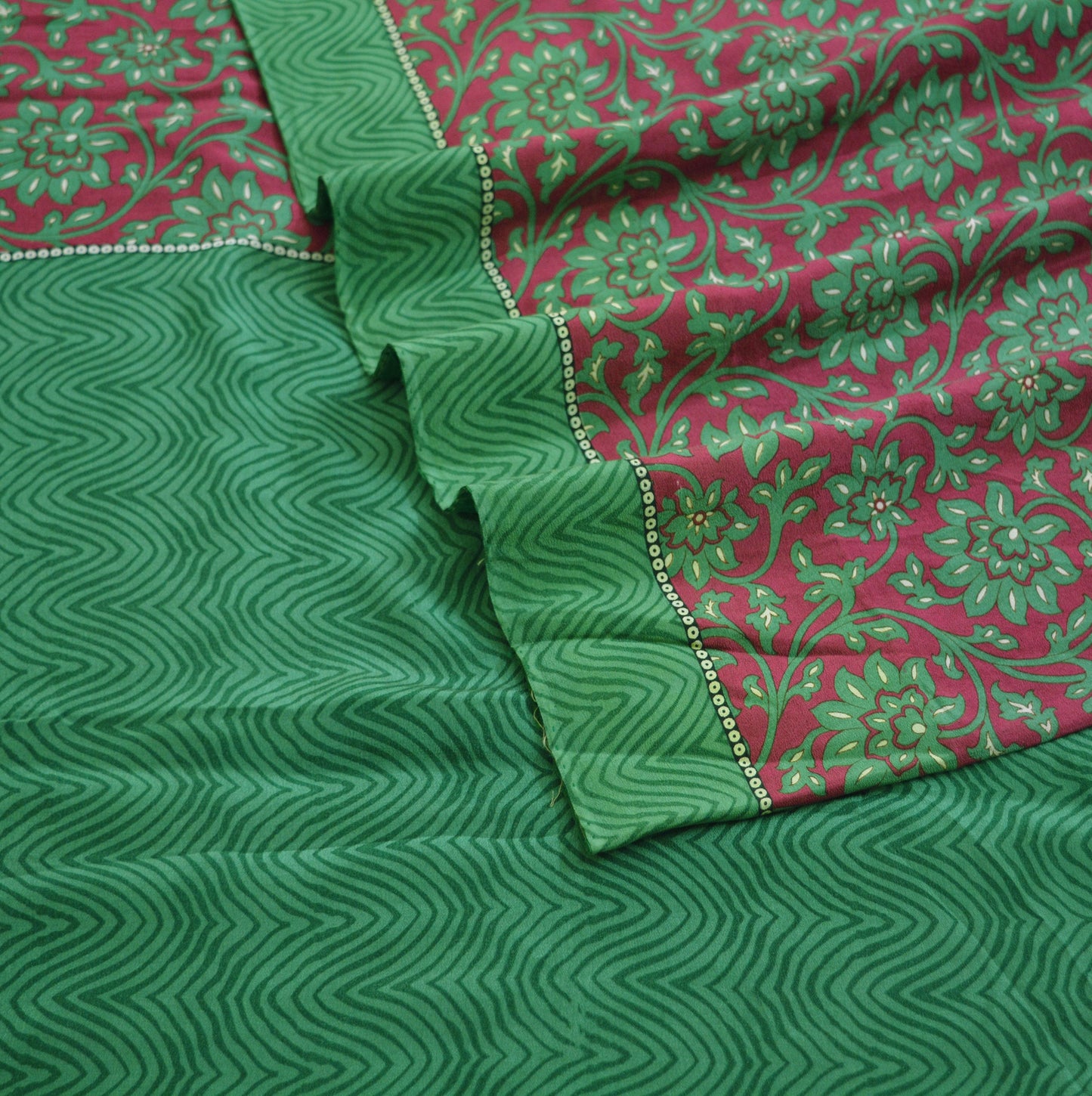 Indian Vintage Sari Maroon & Green Pure Crepe Silk Printed Saree 5yd Sewing Floral Soft Craft Fabric Ethnic Wrap