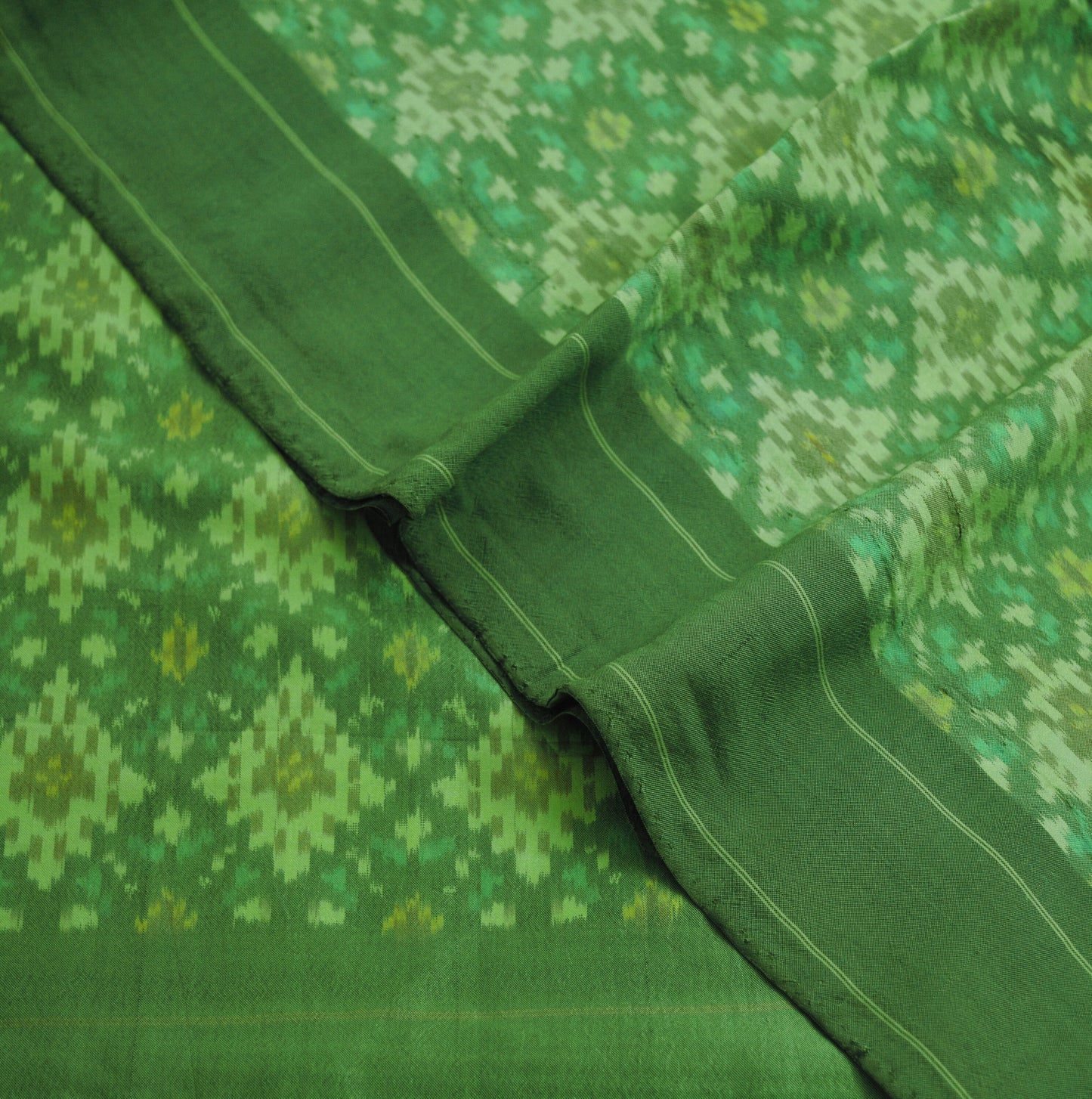 Indian Vintage Green Pure Silk Hand Woven Ikat Saree Indian Sari Fabric 5Yard Craft Ethnic Premium Saree