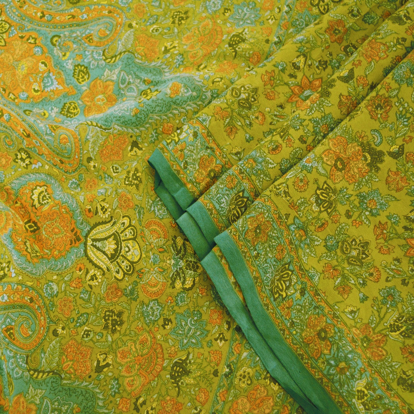 FREE SHIPPING Indian Vintage Green Saree Pure Crepe Silk Printed Indian Sari Fabric 5yard Sewing Floral Soft Craft Fabric Wrap