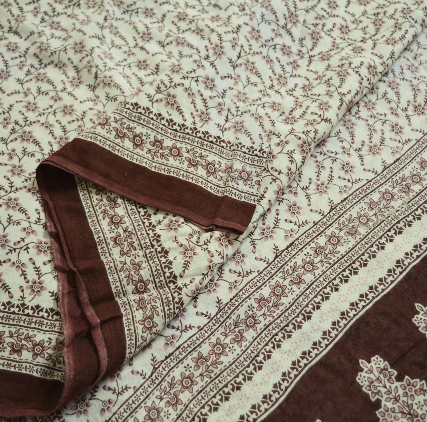 Indian Vintage Sari White & Brown 100% Pure Cotton Printed Saree  Craft Fabric 5Yd Soft Sewing Sarong Wrap Boho Floral Quilting Crafting
