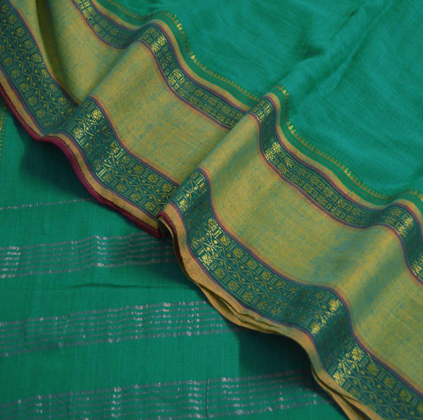 Vintage Sari Green Pure Cotton Hand Woven Saree Zari 6Yard Soft Floral Ethnic Fringes