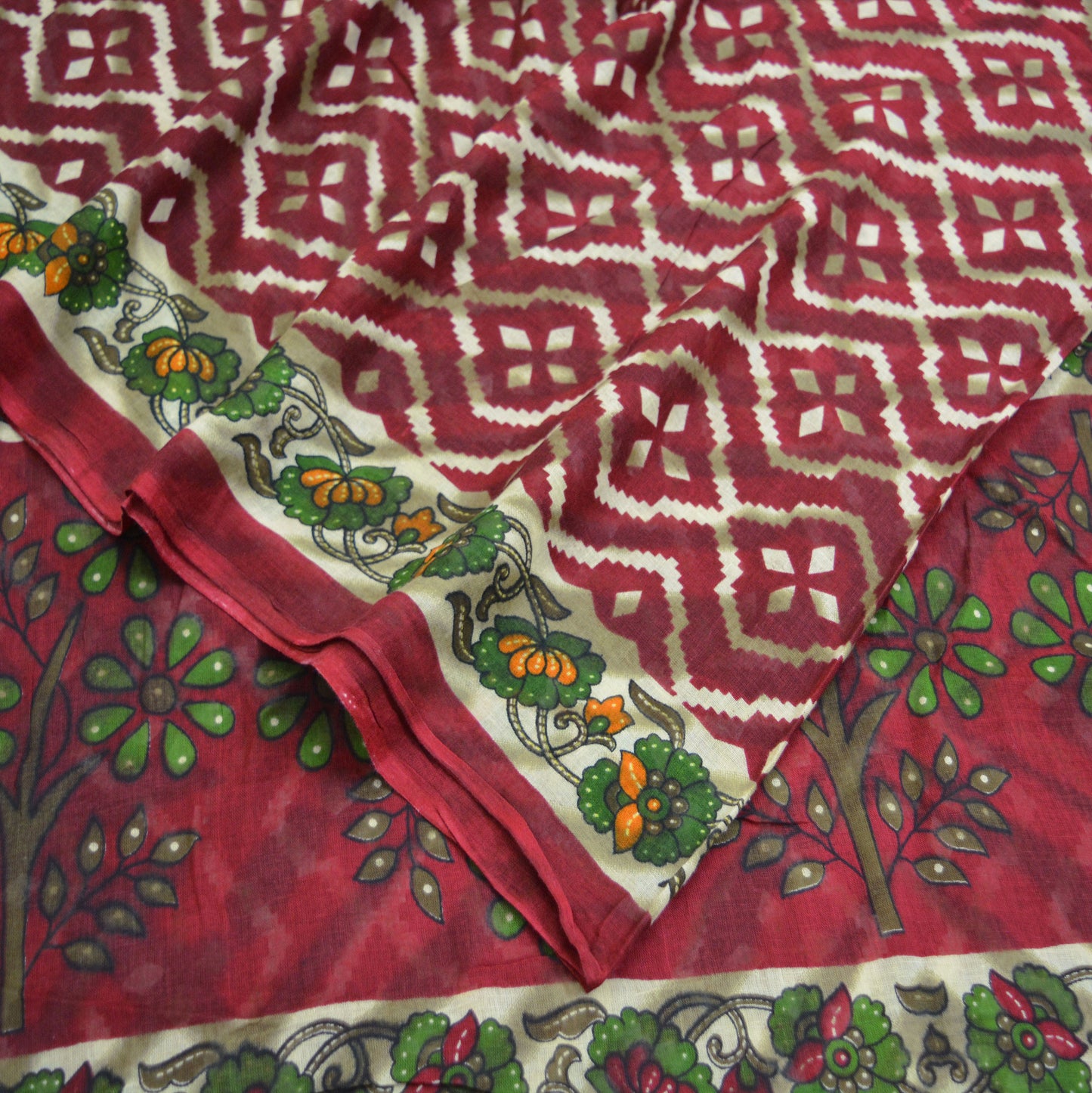 Indian Vintage Sari Red & Green Printed 100% Pure Cotton Saree Craft Fabric 5Yard Sewing Sarong Wrap Boho Floral