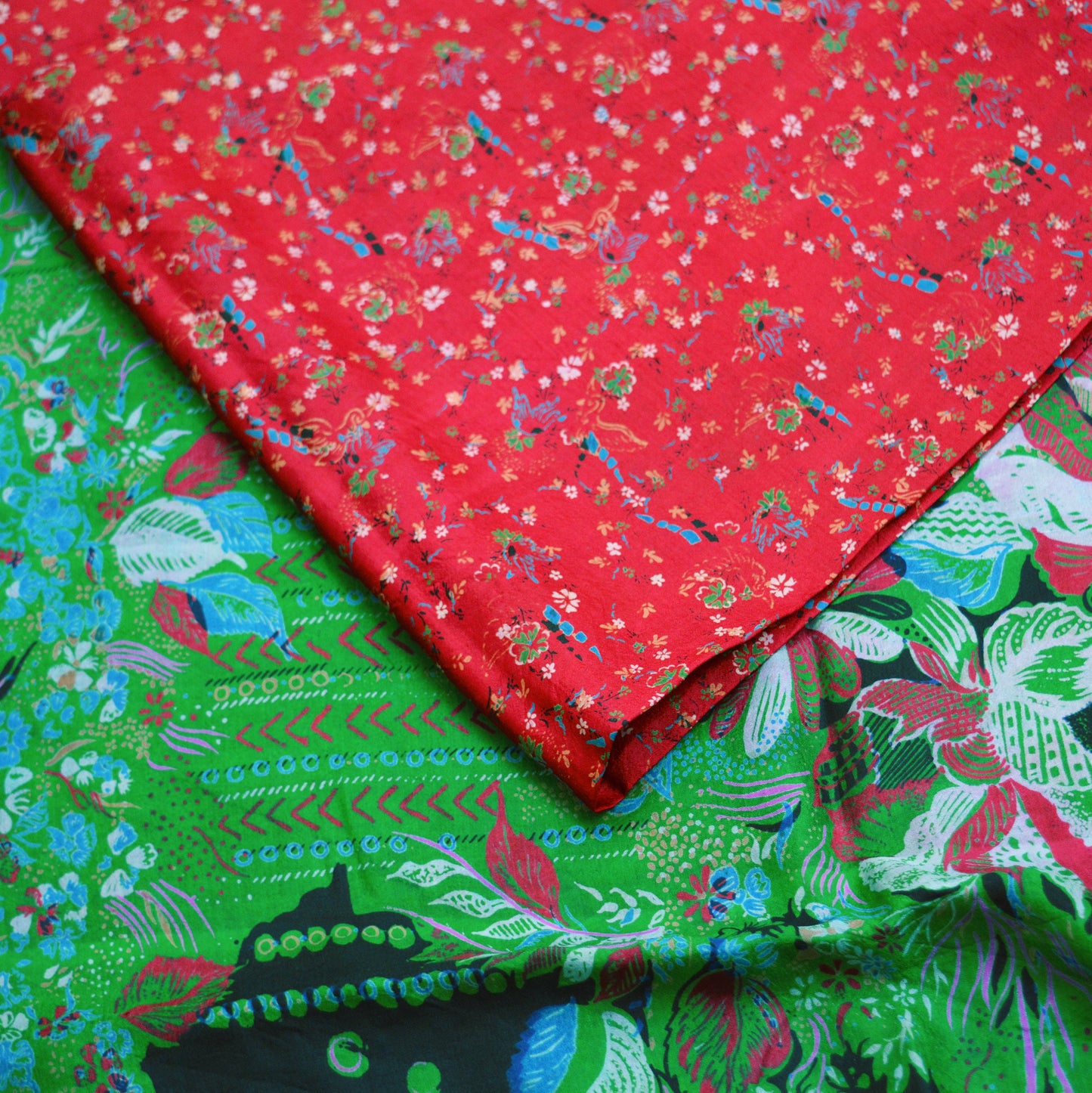 Indian Vintage Sari Red & Green Pure Silk Printed Saree Fabric 5yard Sewing Craft Fabric DressMaking Soft Wrap