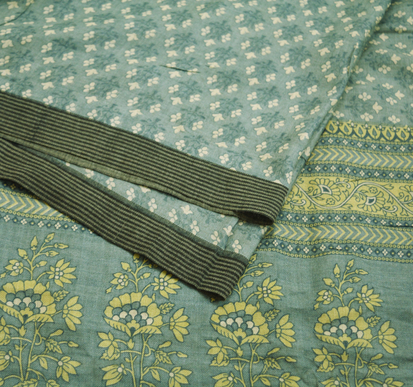 Vintage Gray Heavy Saree Pure Woolen Woven Printed Indian Sari Soft Warm Fabric 5Yard Floral Woven Border