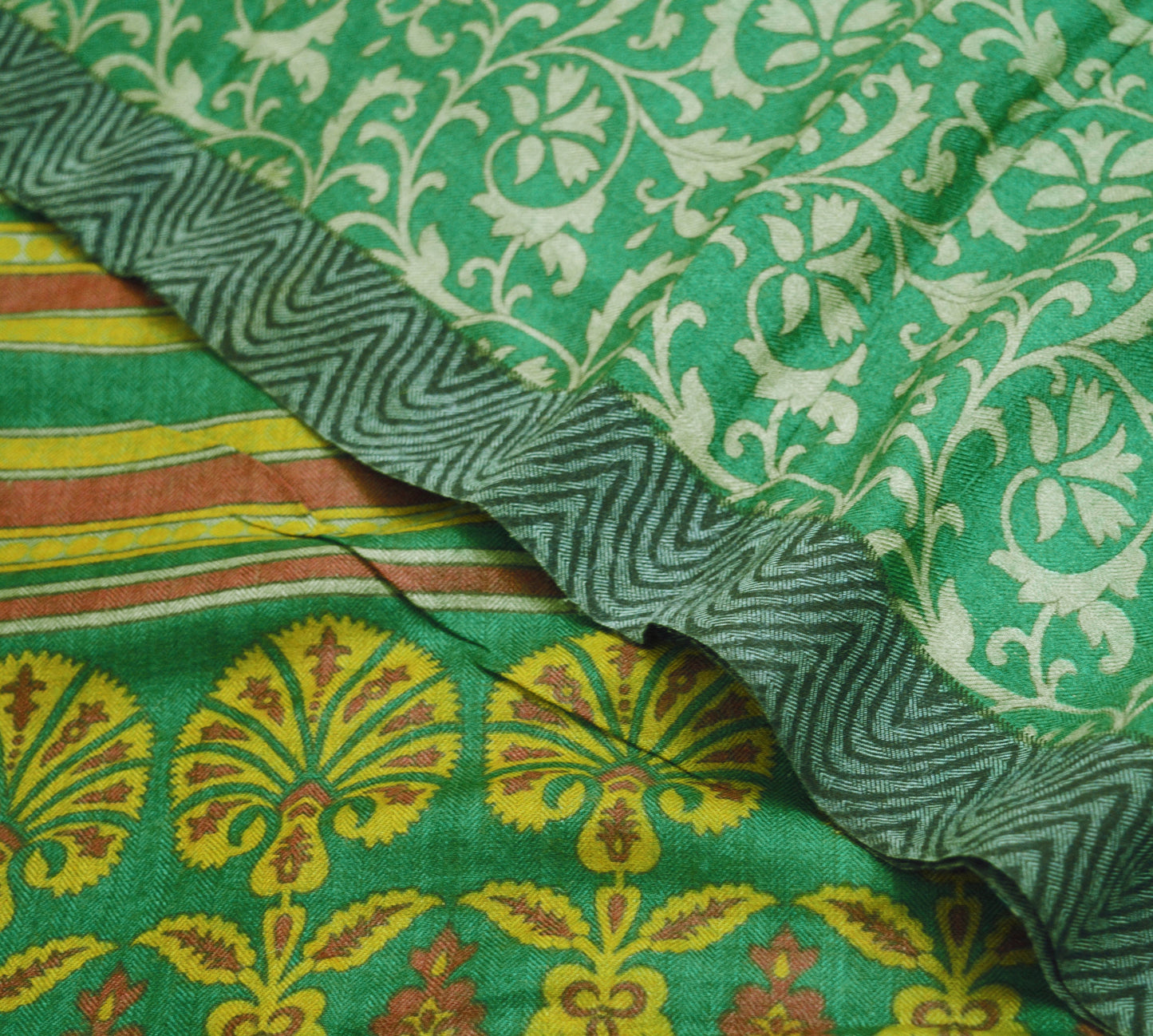 Vintage Green Heavy Saree Pure Woolen Woven Printed Indian Sari Soft Warm Fabric 5Yard Floral Woven Border