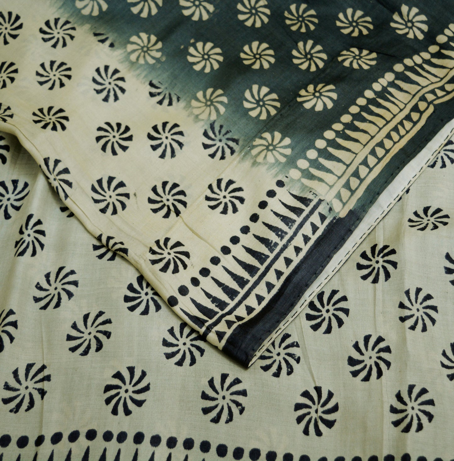 Indian Vintage Ivory & black Saree Pure Khadi Silk Handloom Printed Indian Sari Fabric 5yard Ethnic Wear Sari Floral