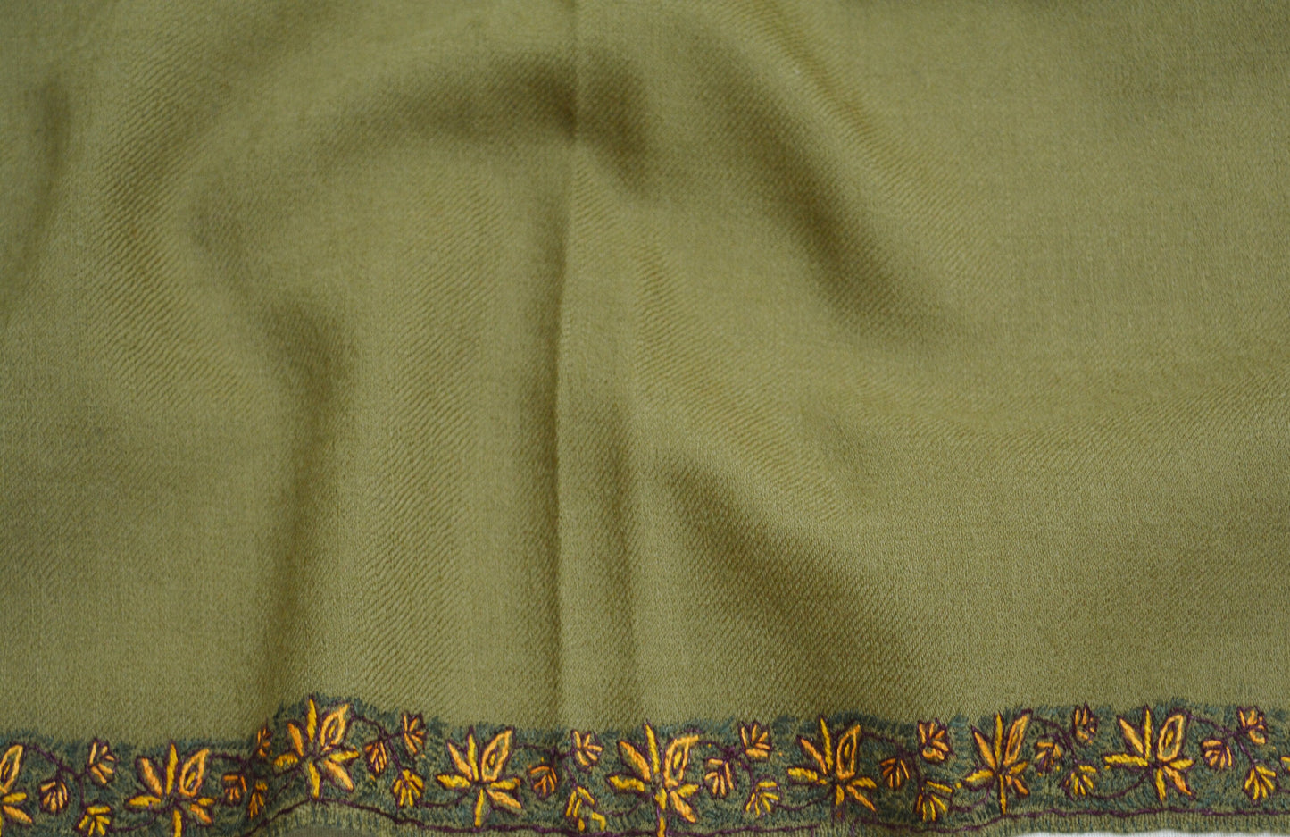 Vintage Green Shawl Pure Woolen Handmade Suzani Long Throw Stole Warm Stole Paisley Design Soft