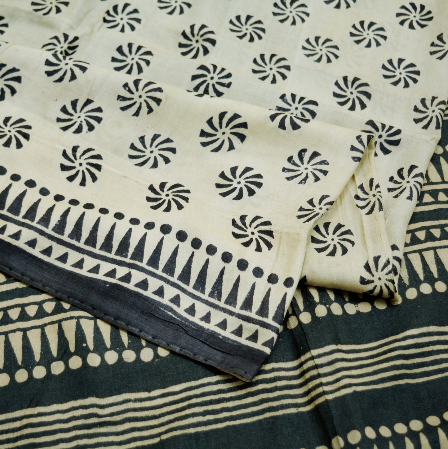 Indian Vintage Ivory & black Saree Pure Khadi Silk Handloom Printed Indian Sari Fabric 5yard Ethnic Wear Sari Floral