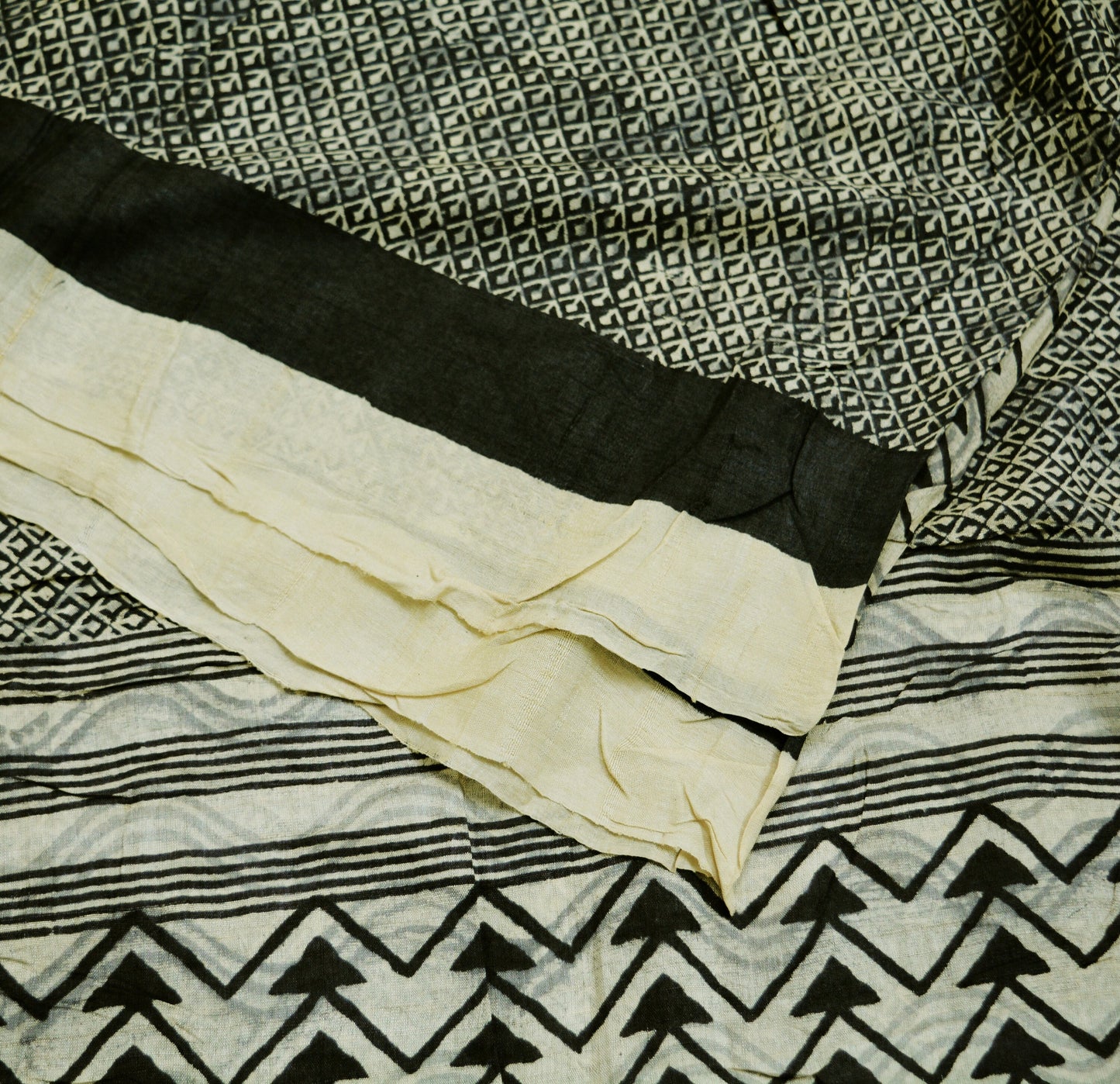 Indian Vintage Ivory & black Saree Pure Khadi Silk Handloom Printed Indian Sari Fabric 5yard Ethnic Wear Sari Floral