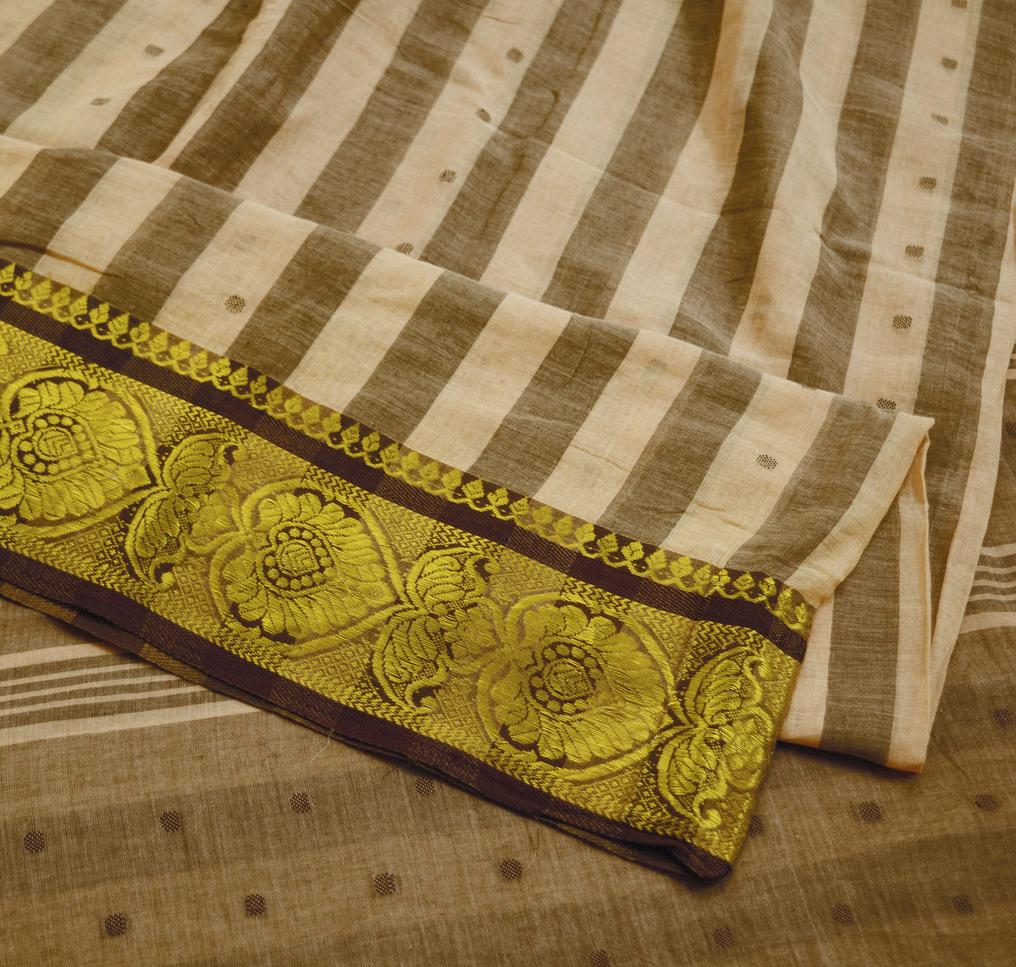 Vintage Sari Brown & Beige Pure Cotton Hand Woven Saree Golden Zari 5Yard Soft Floral Golden Zari