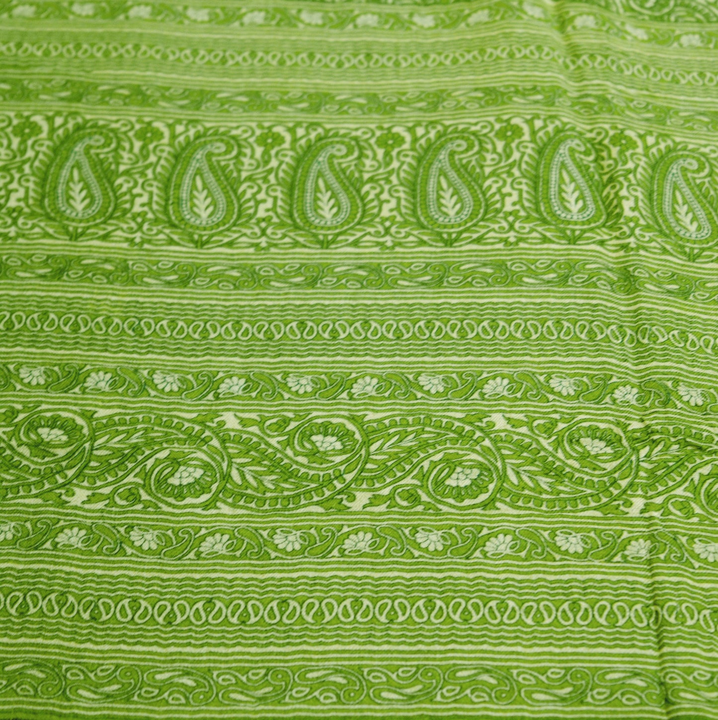 Vintage Green Heavy Saree Pure Woolen Woven Printed Indian Sari Soft Warm Fabric 5Yard Floral Woven Border