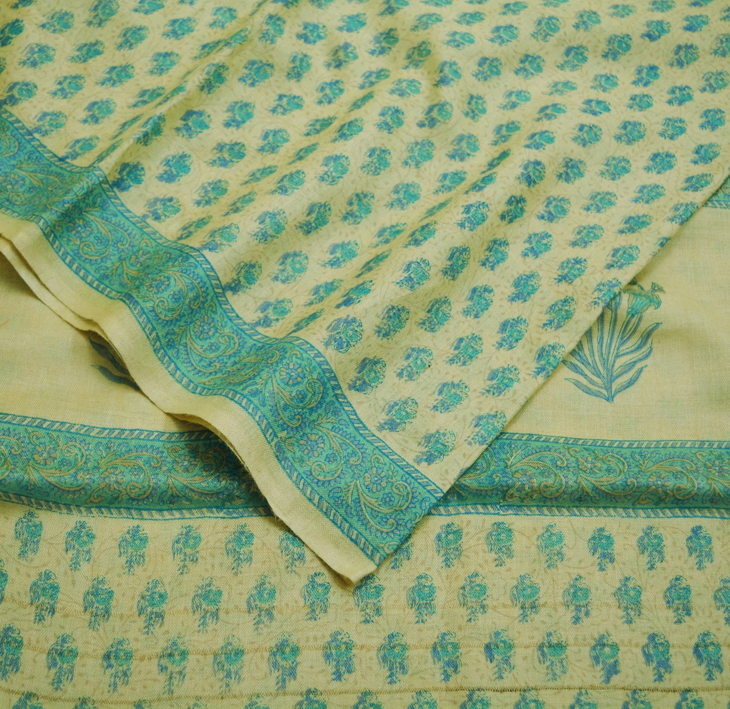 Vintage Ivory Heavy Saree Pure Woolen Woven Printed Indian Sari Soft Warm Fabric 5Yard Zigzag Woven Border Fringes