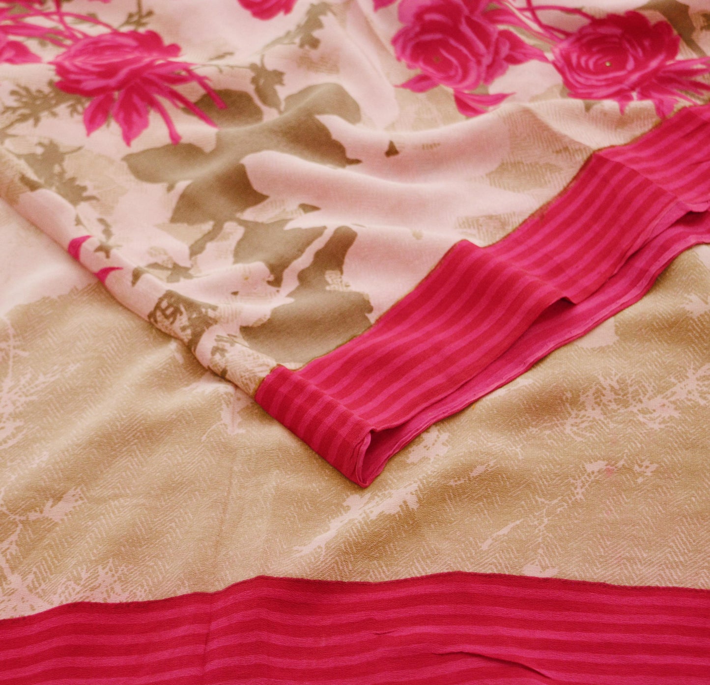 Indian Vintage Sari Beige & Pink Pure Crepe Silk Printed Saree 5yard Sewing Floral Soft Craft Fabric Wrap