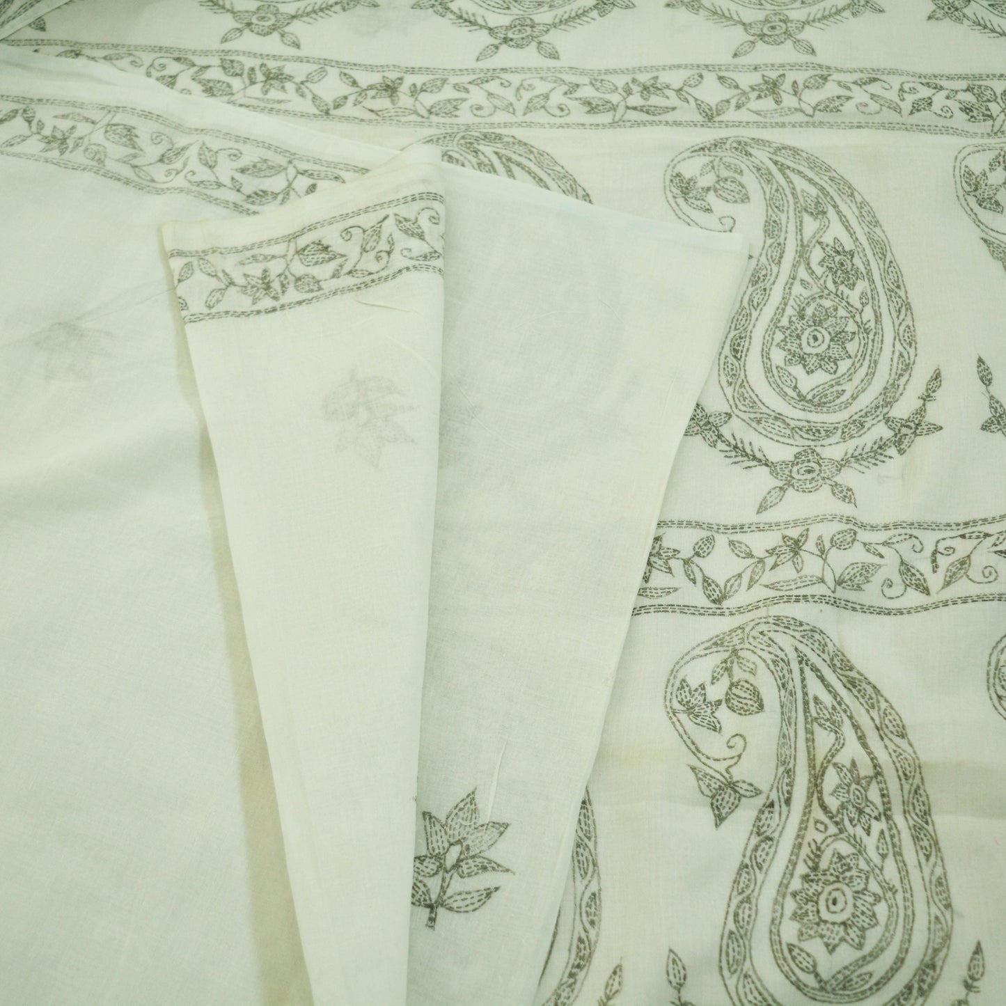 Indian Vintage Sari White  Pure Cotton Hand Embroidered Kantha Saree  Fabric 6yard Sewing Floral Soft Sequins