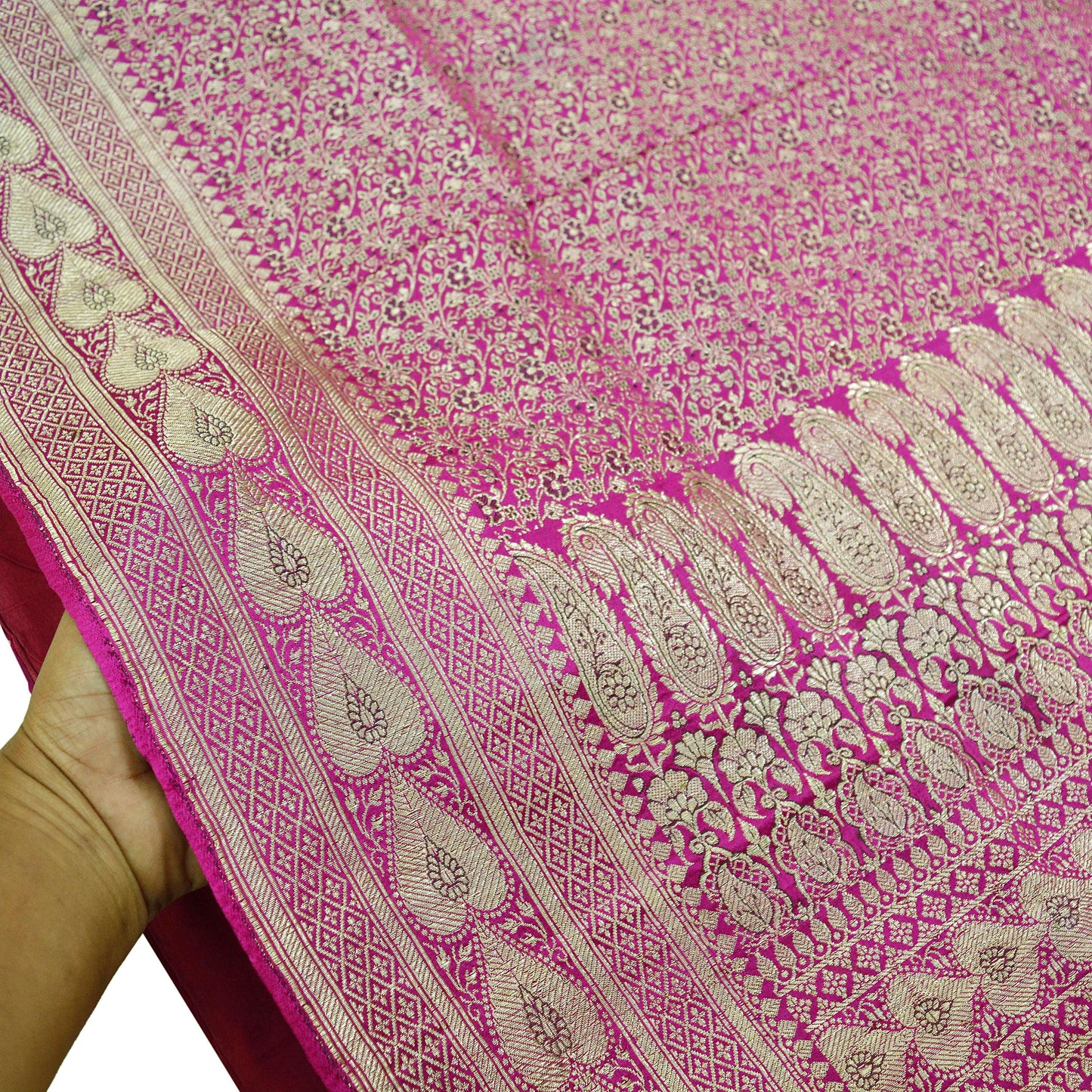 Indian Vintage Sari Heavy Wedding Pure Satin Silk Rani Pink Banarasi Brocade Saree Golden Zari 5Yd Ethnic Craft Fabric Upcycle Crafting used