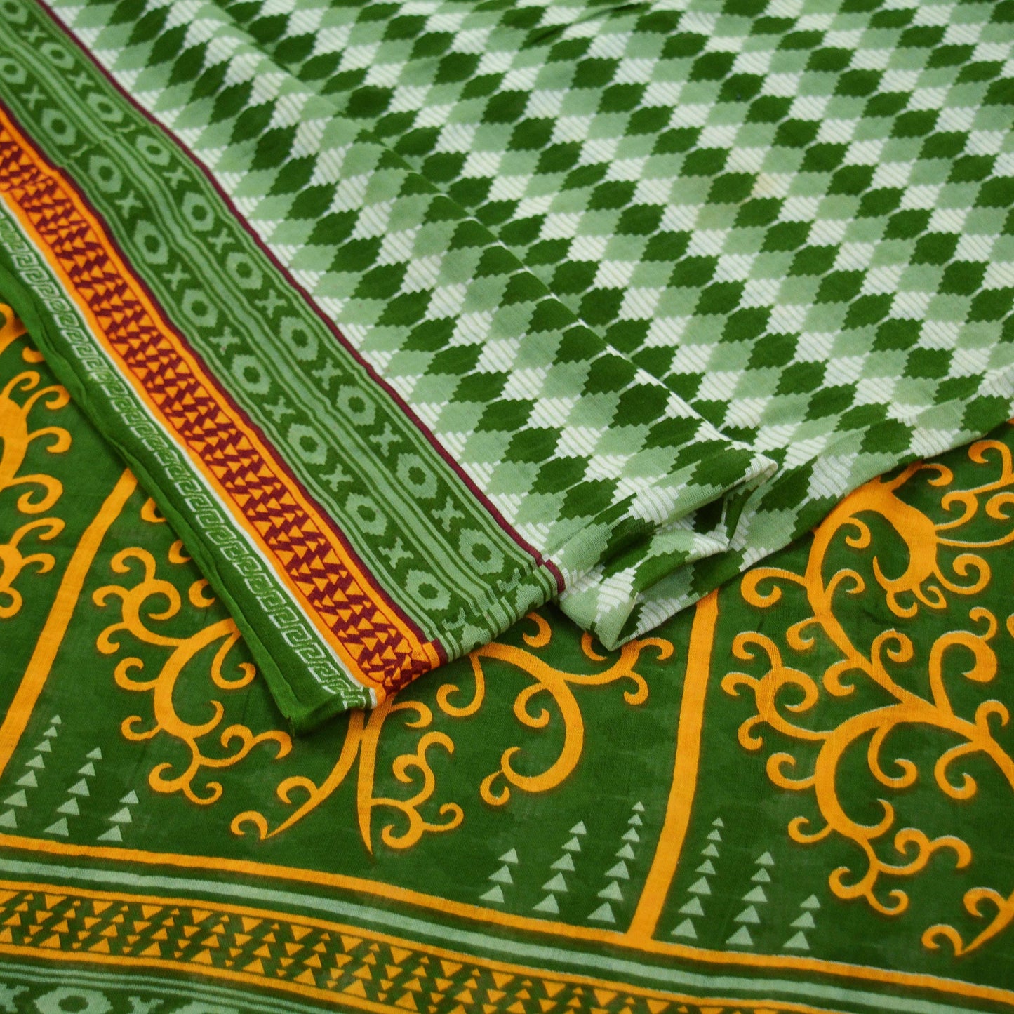 Indian Vintage Sari Green & White Printed Pure Cotton Saree Craft Fabric 5Yd Soft Sewing Sarong Wrap Boho Geometric Upcycle used Quilting