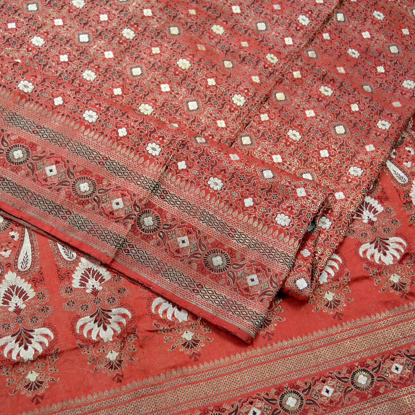 Indian Antique Vintage Heavy Sari Pure Satin Silk Red Hand Woven Banarasi Brocade Sarees Zari 5Yd Craft Fabric Ethnic Upcycle crafting Used