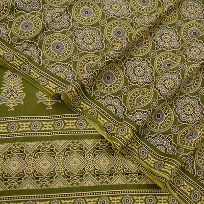 Vintage Sari Green Hand Block Printed 100% Pure Cotton Sarees Soft Craft Fabric Floral 5Yd Lady Dear Floral Design Upcycle Quilting Crafting