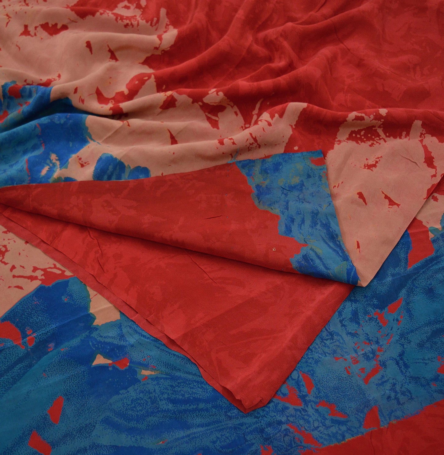 Indian Vintage Red & Blue Saree Pure Crepe Silk Printed Indian Sari 5yd Sewing Abstract Soft Craft Fabric Wrap Dress making Upcycle Quilting