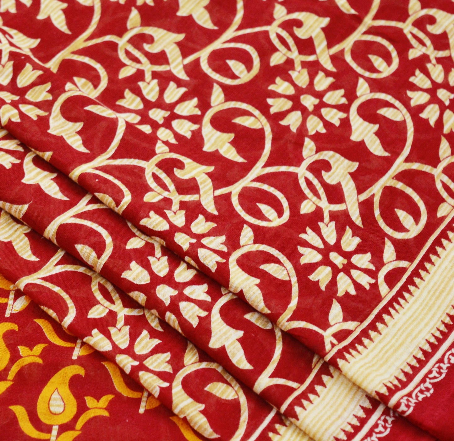 Indian Vintage Red Saree Printed Pure Cotton Indian Sari Craft Fabric Soft 5Yd Sewing Sarong Wrap Boho Floral Quilting Crafting Upcycle