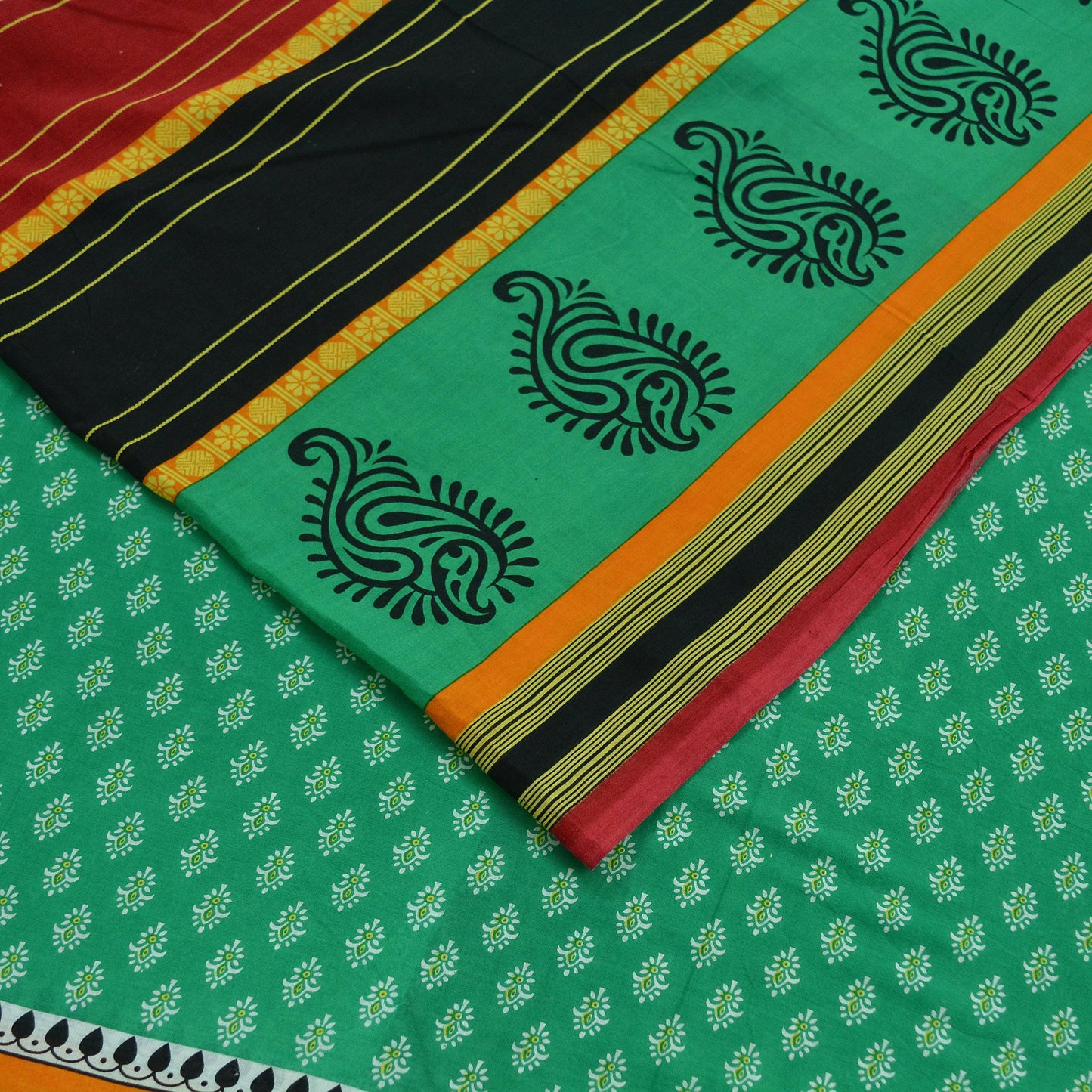 Indian Vintage Sari Green & Red Printed Pure Cotton Saree Craft Fabric 5Yd Sewing Sarong Wrap Boho Floral Crafting Upcycle Quilting Used