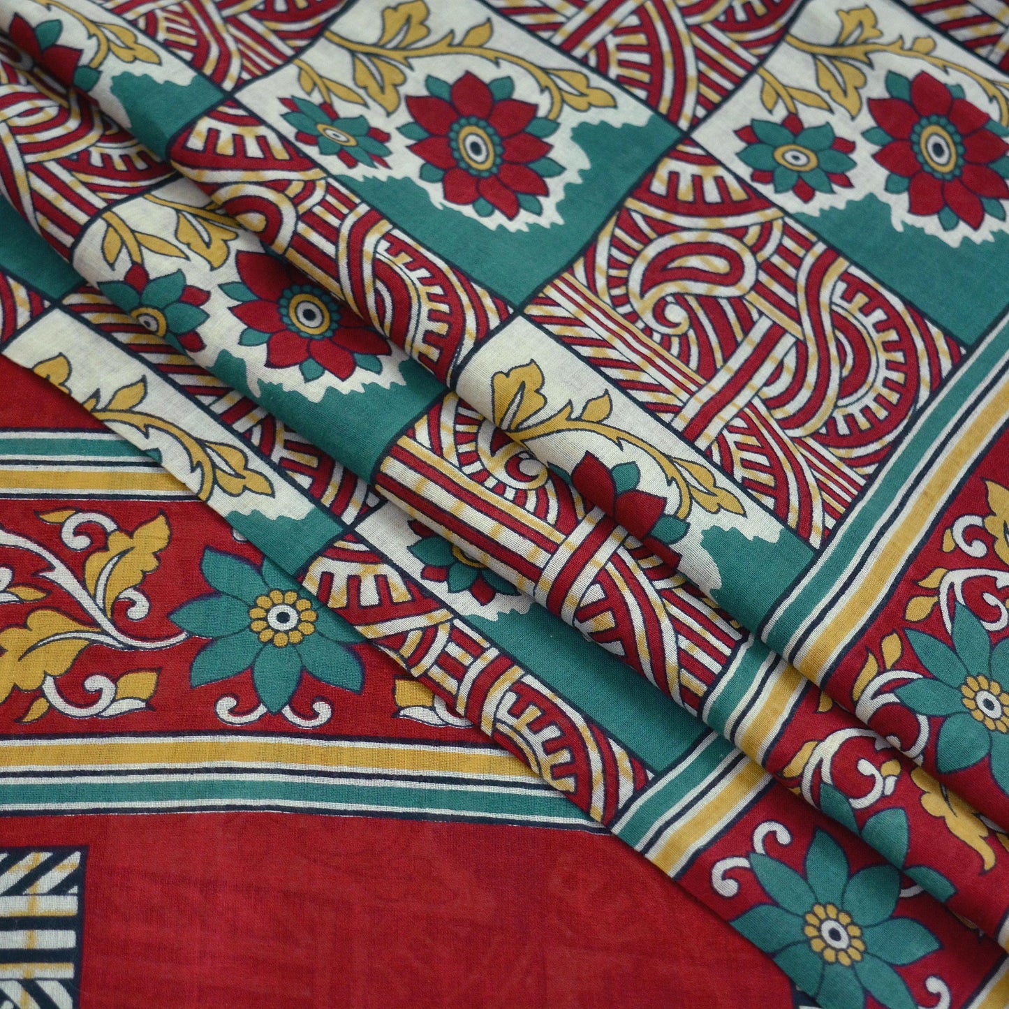 Indian Vintage Sari Green & Red Printed Pure Cotton Saree Craft Fabric 5Yd Sewing Sarong Wrap Boho Floral Crafting Upcycle Quilting Used