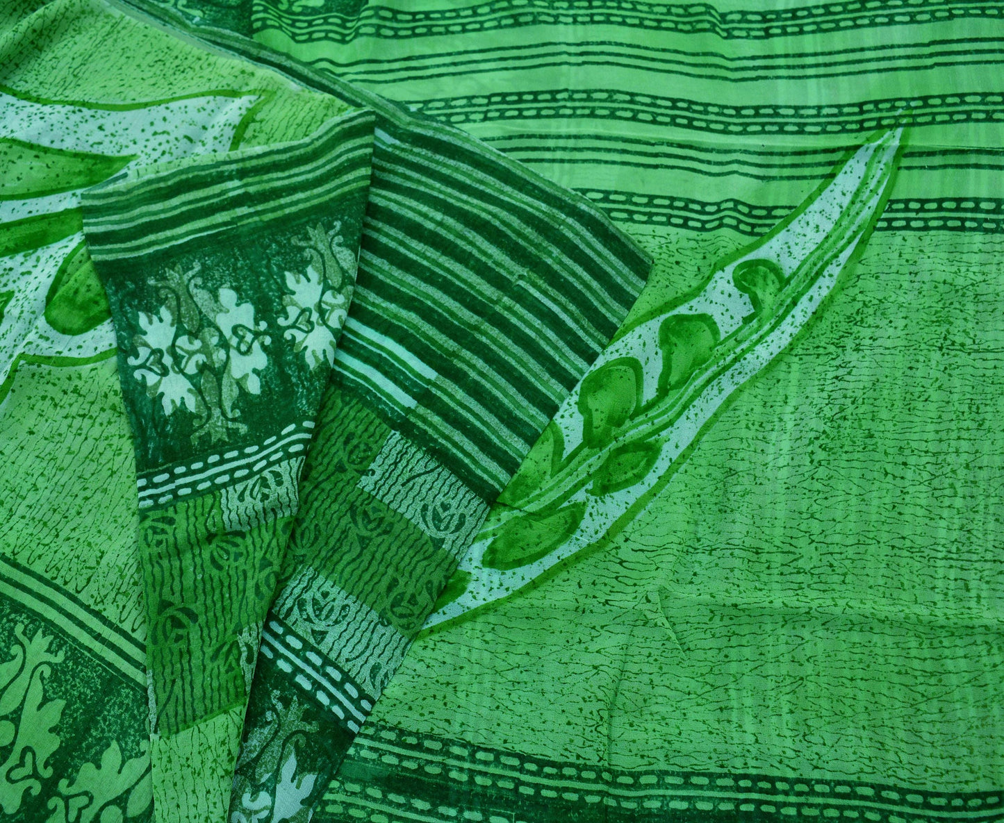 Indian Vintage Sari Green Pure Georgette Silk Printed Sarees 5Yd Craft Fabric Sewing Soft Dress Making Floral Quilting Used Upcycle