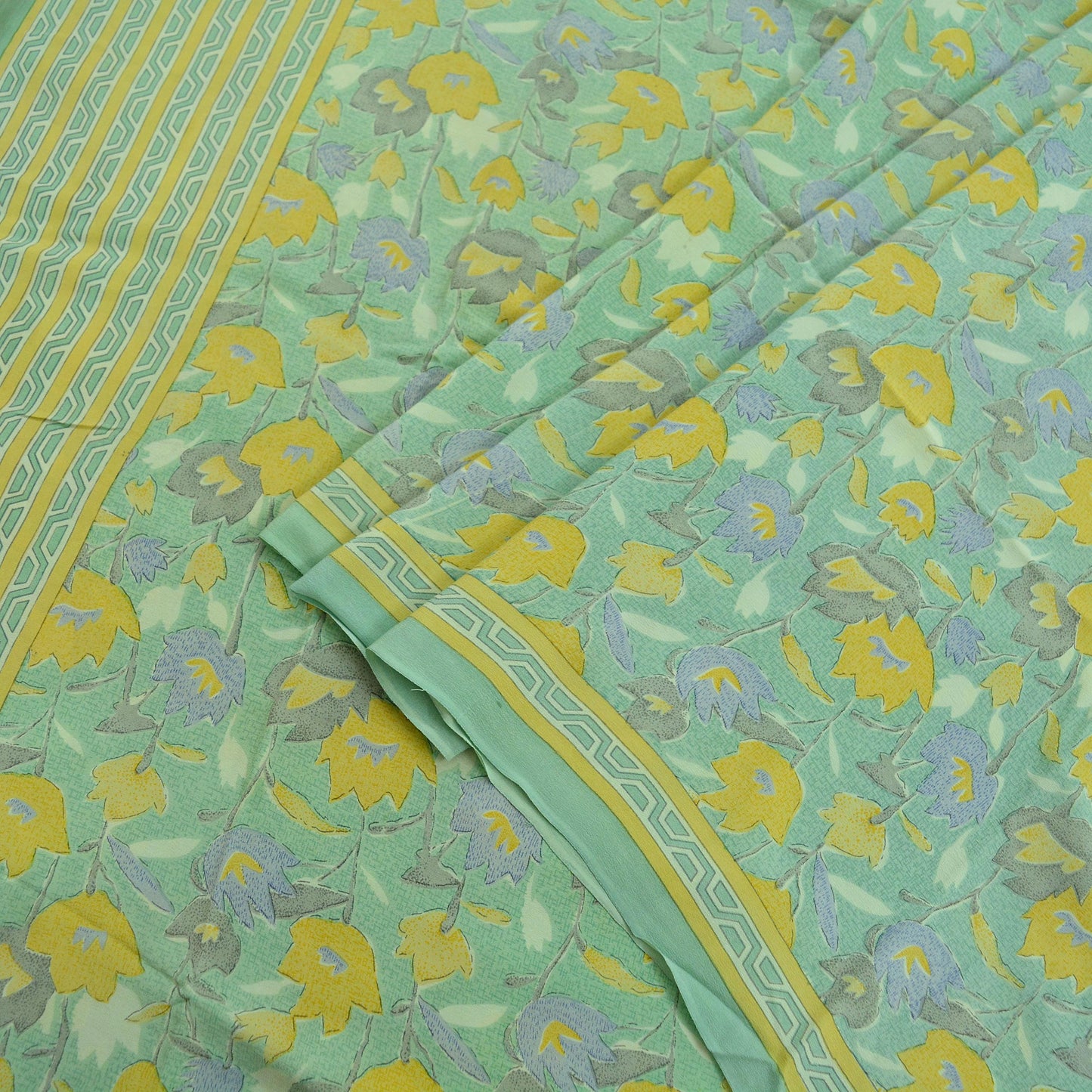 Indian Vintage Sari Green Pure Crepe Silk Printed Sarees 5yd Sewing Craft Fabric Floral Soft Wrap Quilting Dress Making Upcycle Crafting