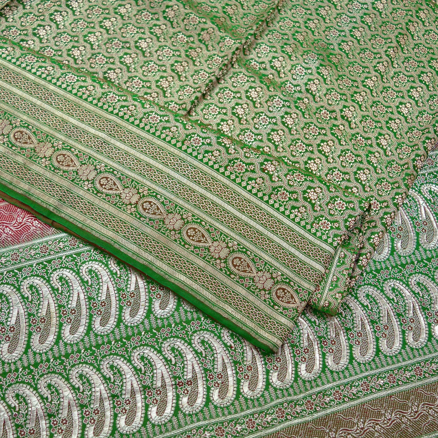 Indian Vintage Heavy Wedding Sari Red & Green Pure Satin Silk Woven Banarasi Brocade Sarees Zari 5Yd Fabric Upcycle Crafting Dress Making