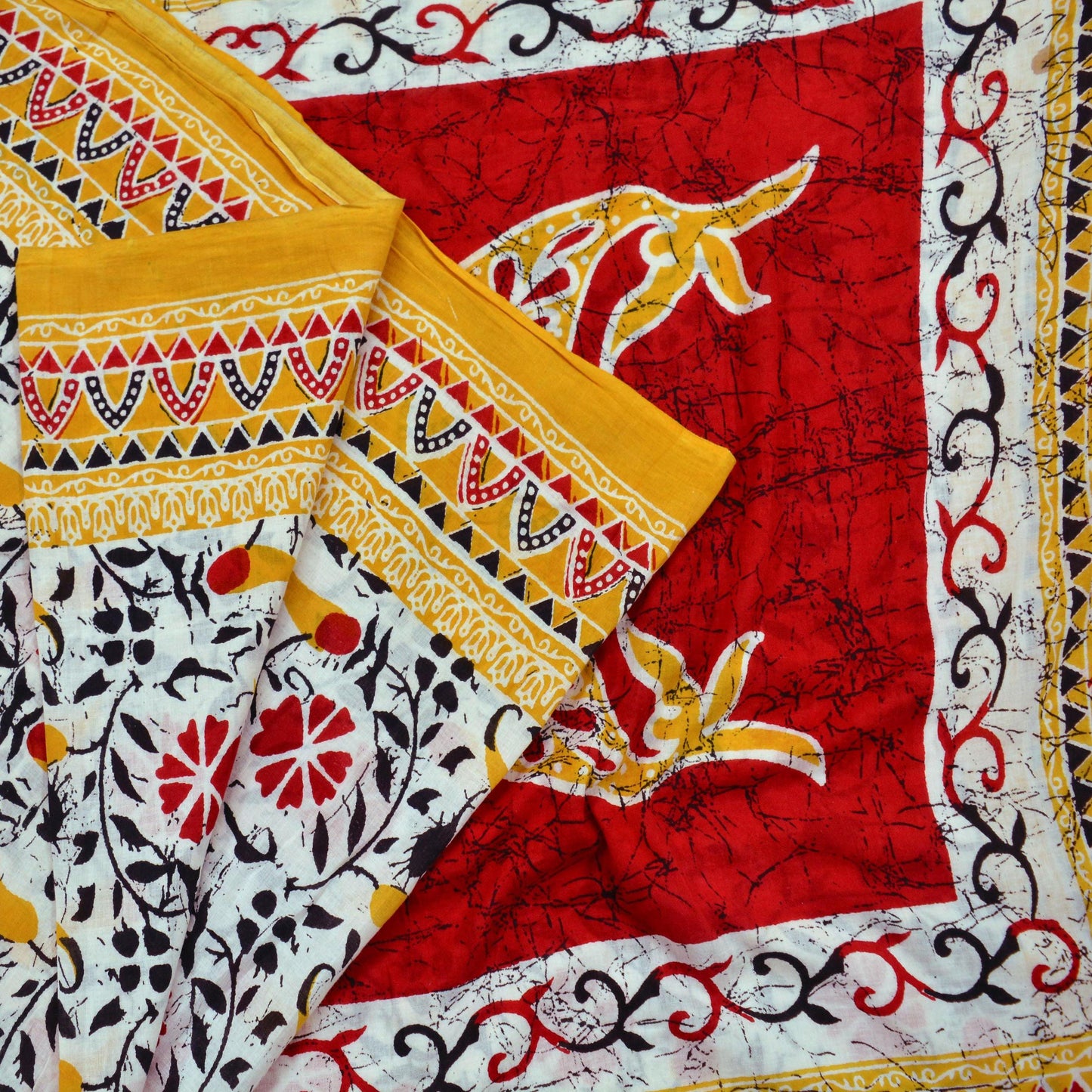 Indian Vintage Sari White & Red Printed 100% Pure Cotton Sarees Craft Fabric Soft 5Yd Sewing Sarong Wrap Boho Floral Quilting Crafting