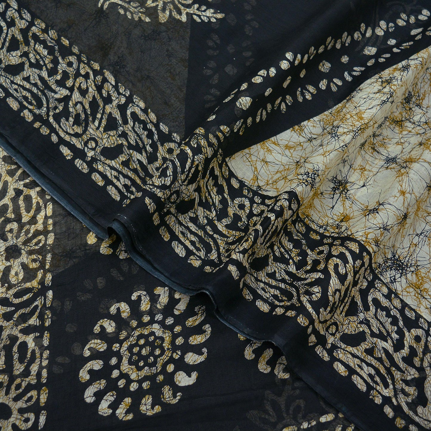 Indian Vintage Beige & Black Saree Batik Printed 100% Pure Cotton Indian Sari Craft Fabric 5Yd Soft Sewing Sarong Wrap Boho Quilting Upcycle
