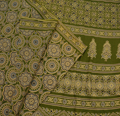 Vintage Sari Green Hand Block Printed 100% Pure Cotton Sarees Soft Craft Fabric Floral 5Yd Lady Dear Floral Design Upcycle Quilting Crafting