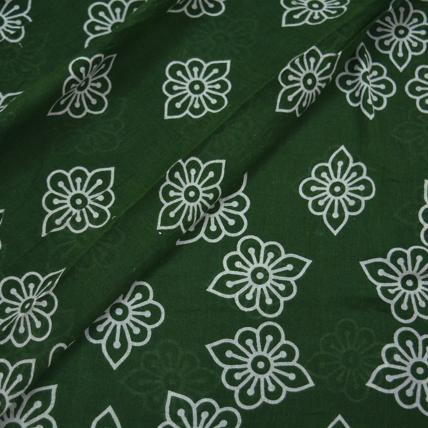 Indian Vintage Sari Green & White Printed Pure Cotton Sarees Craft Fabric 5Yd Soft Sewing Sarong Wrap Boho Floral Quilting Crafting Upcycle