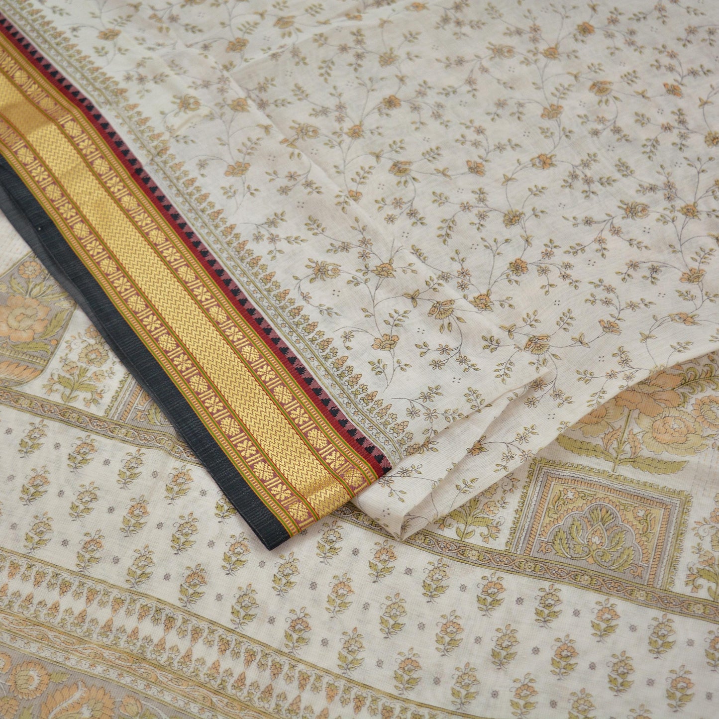 Indian Vintage Sari Ivory Cotton block Printed Sarees 5Yd Craft Fabric Soft Sewing Sarong Wrap Boho Upcycle Crafting Quilting