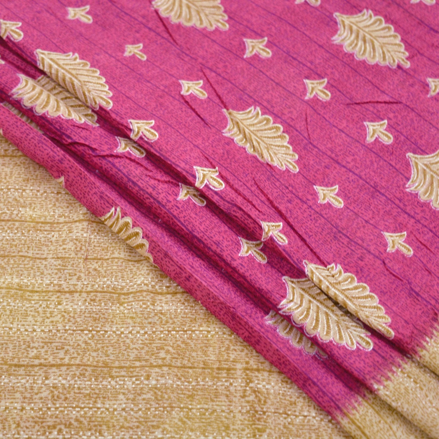 Indian Vintage Sari Pink & Beige Printed 100% Pure Cotton Sarees Craft Fabric 5Yd Soft Sewing Sarong Wrap Floral Boho Quilting Crafting Used