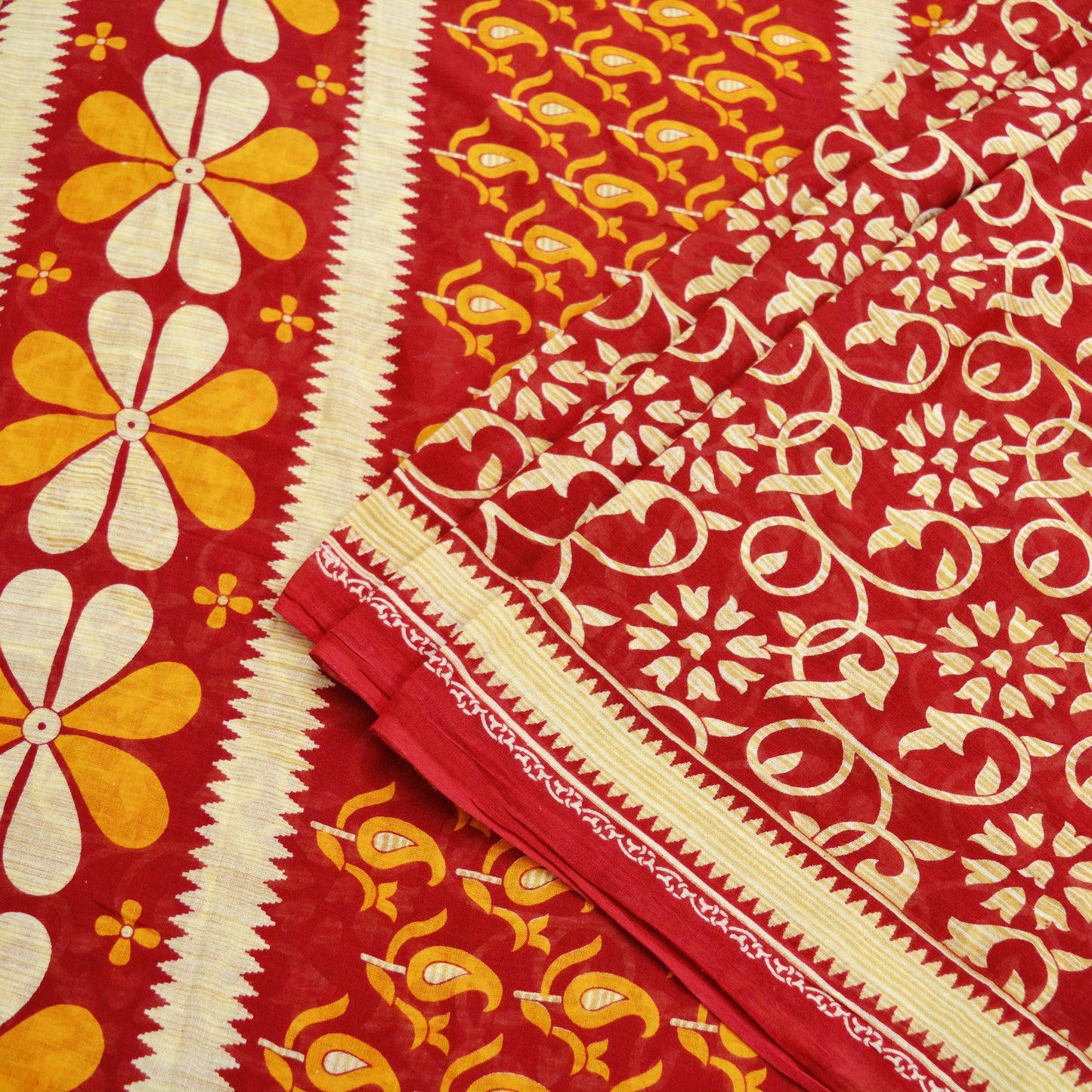 Indian Vintage Red Saree Printed Pure Cotton Indian Sari Craft Fabric Soft 5Yd Sewing Sarong Wrap Boho Floral Quilting Crafting Upcycle