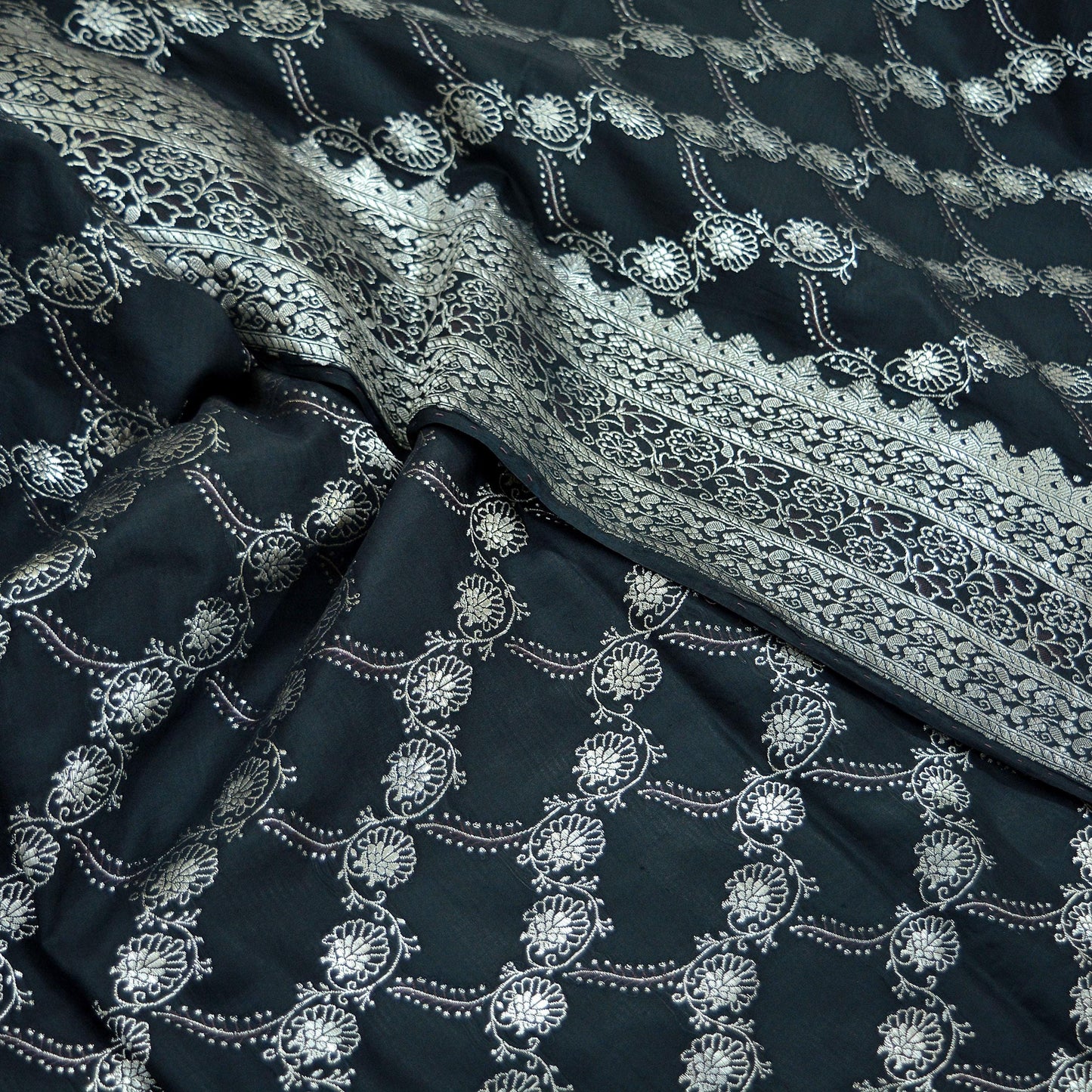 Indian Vintage Heavy Sari Black Pure Silk Woven Brocade Banarasi Sarees Fabric Silver Zari 5Yd Craft Fabric Ethnic Bridal Silk Sarees