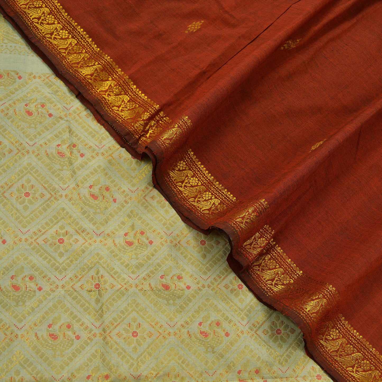 Indian Vintage Sari Rusty & Ivory Cotton Hand Woven Sarees Craft Fabric 5Yd Floral Soft Dress making Quilting Crafting Upcycle Zari