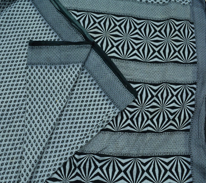 Indian Vintage Black & Gray Saree Printed Pure Cotton Indian Sari Craft Fabric 5Yd Sewing Soft Sarong Wrap Boho Floral Quilting Crafting