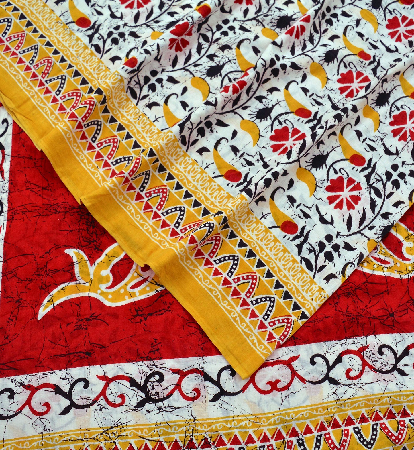 Indian Vintage Sari White & Red Printed 100% Pure Cotton Sarees Craft Fabric Soft 5Yd Sewing Sarong Wrap Boho Floral Quilting Crafting