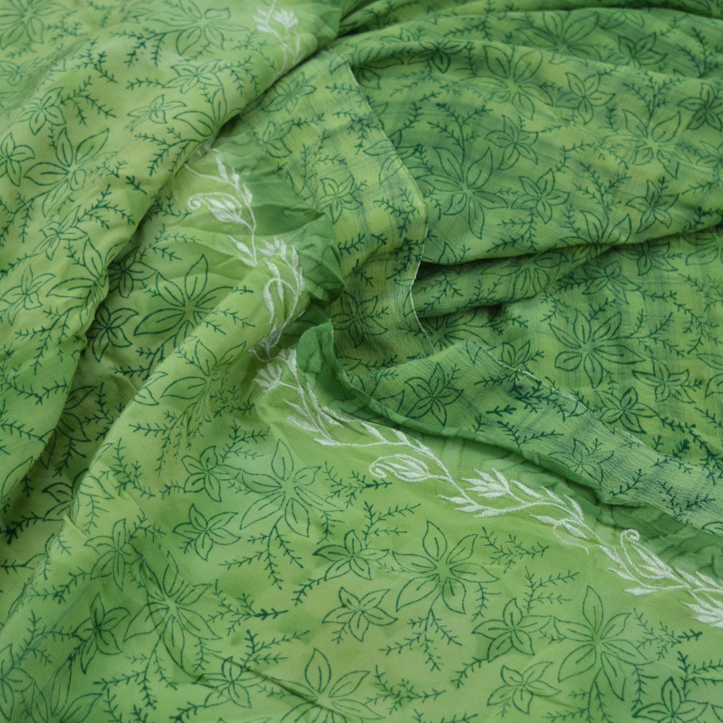 Indian Vintage Sari Green Pure Crepe Silk Embroidered Saree 5yd Sewing Floral Soft Craft Fabric Wrap Dress Making Crafting Quilting Upcycle