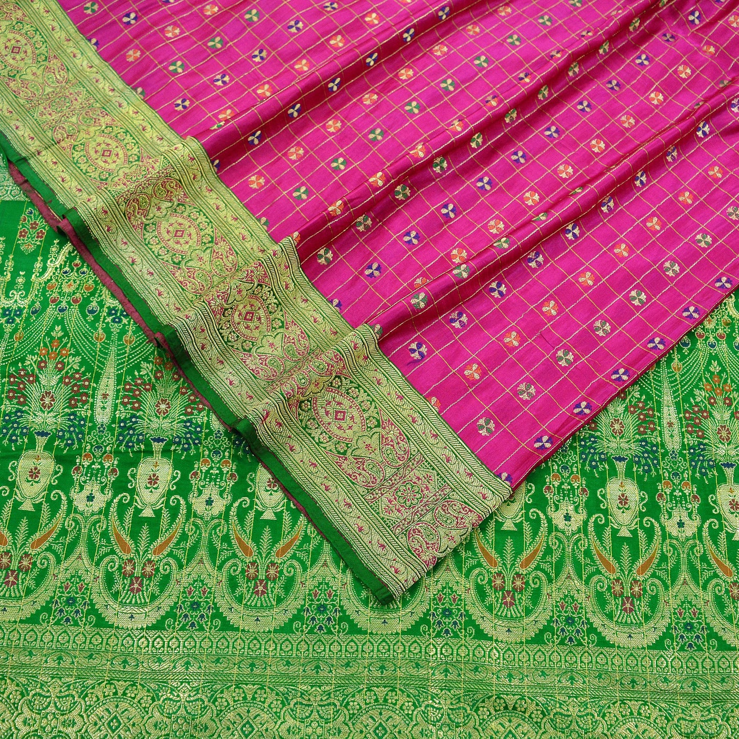 Vintage Sari Rani Pink & Green Heavy Pure Satin Silk Woven Banarasi Brocade Saree Golden Zari 5Yd Dress making Bridal/wedding Sari Crafting