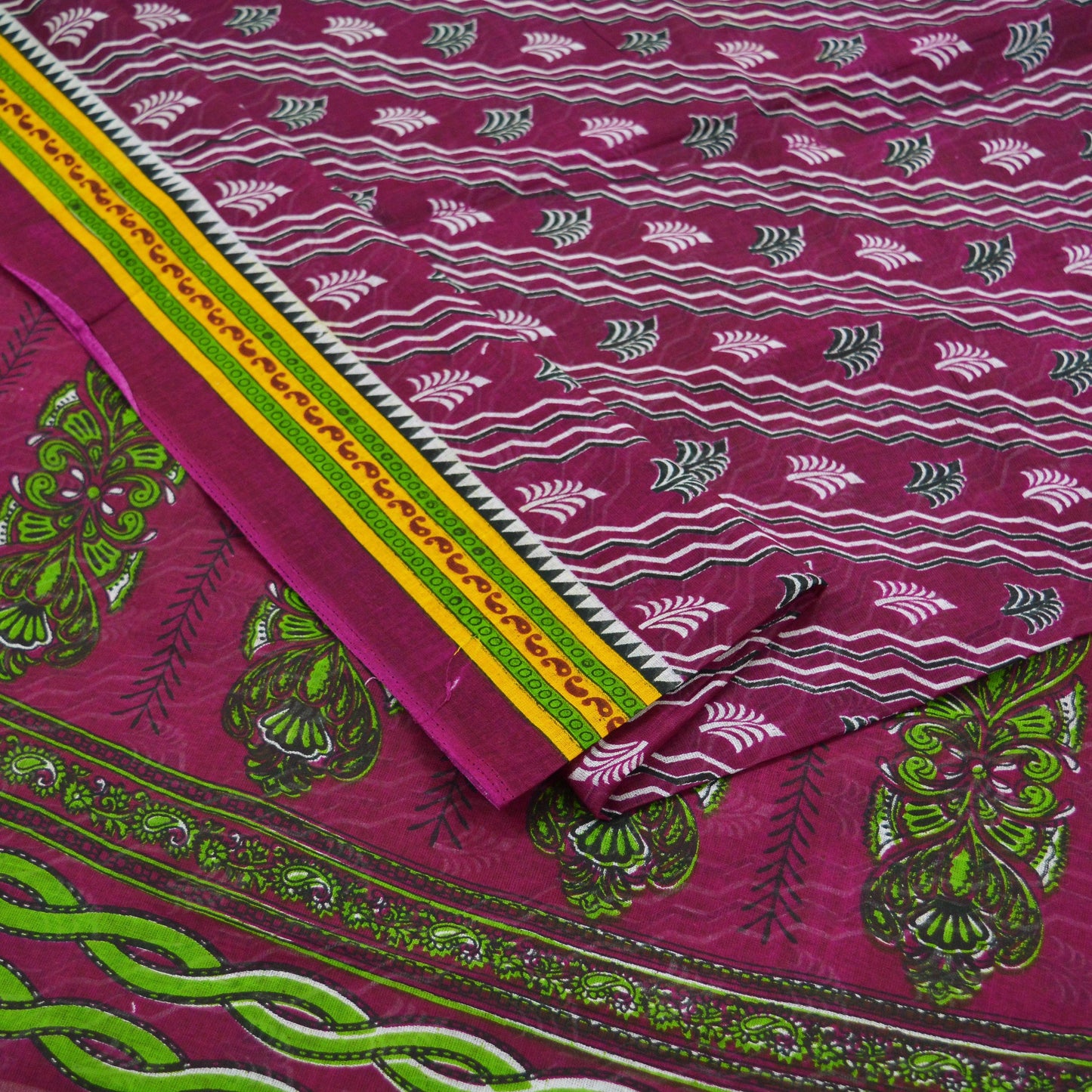 Indian Vintage Sari Purple Printed Sarees Pure Cotton Craft Fabric 5Yd Soft Sewing Sarong Wrap Boho Upcycle Quilting Crafting Dress making