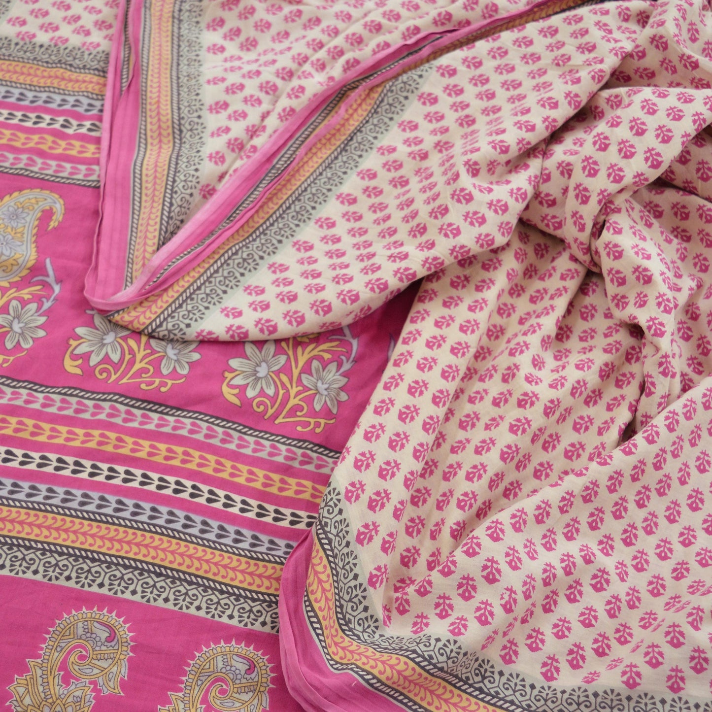 Indian Vintage Sari Ivory & Pink Printed Blend Cotton Saree Craft Fabric 5Yd Soft Sewing Sarong Wrap Boho Floral Dress making Crafting