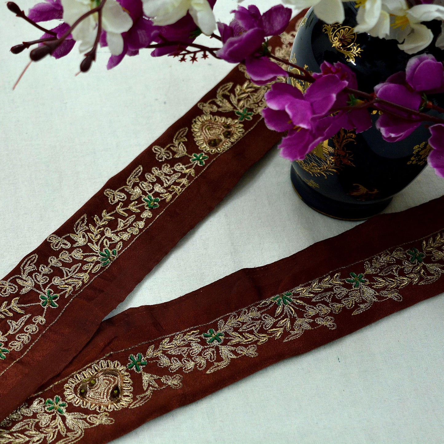 Indian Vintage Brown Sari Border Hand Embroidered Indian Craft Trim Lace Sewing Sari Ribbon Satin Zardozi/Dabka Zari