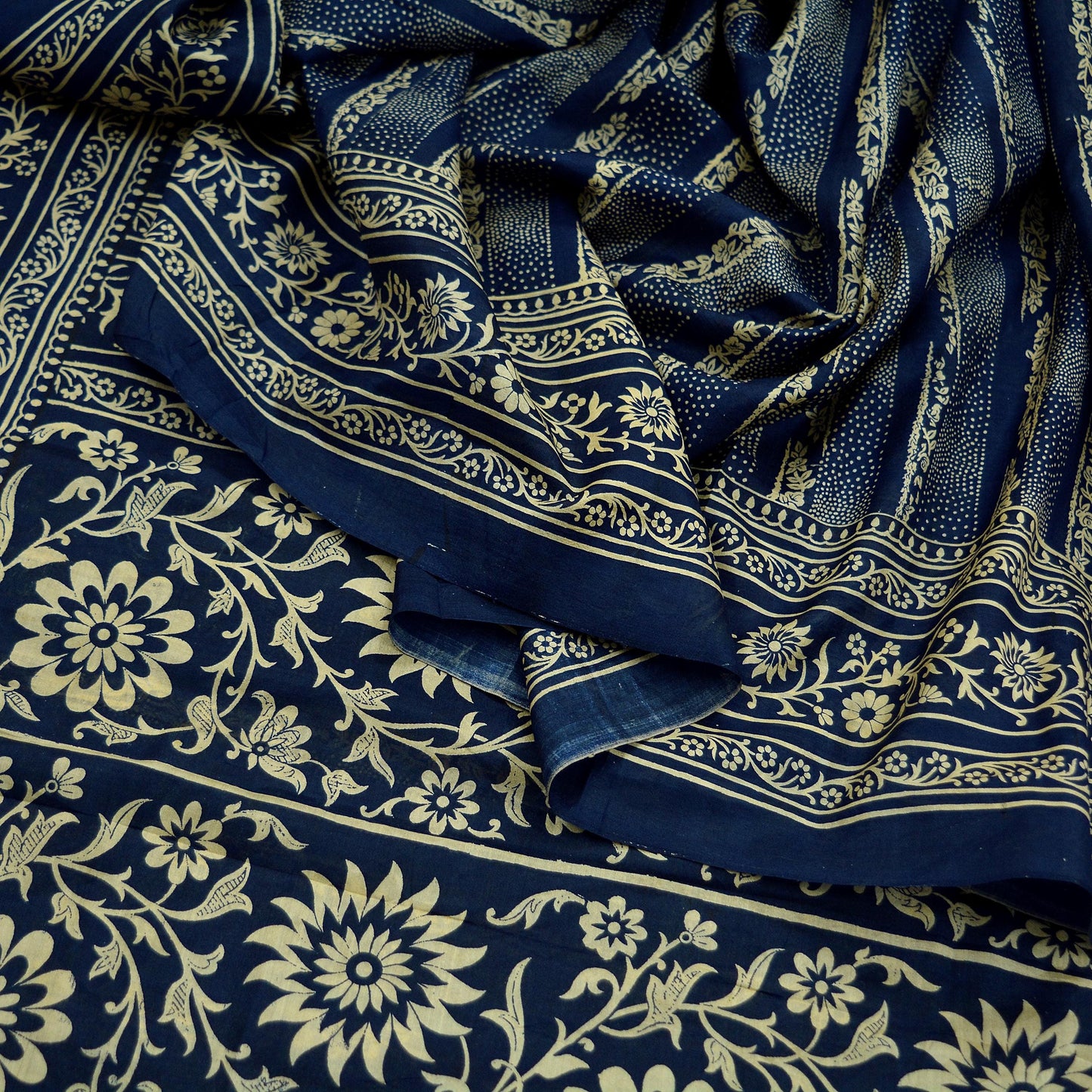 Indian Vintage Sari Deep Blue 100% Pure Silk Printed Sarees 6yd Sewing Craft Fabric Dress Making Floral Wrap used Quilting Crafting Upcycle